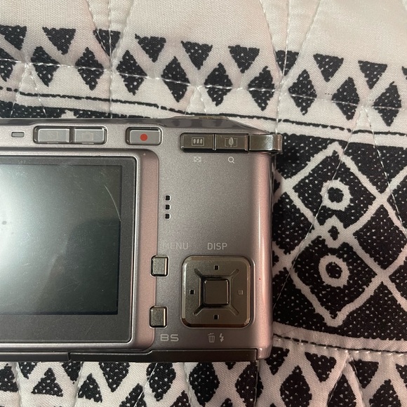 Silver Exilim Digital Camera - Picture 3 of 6